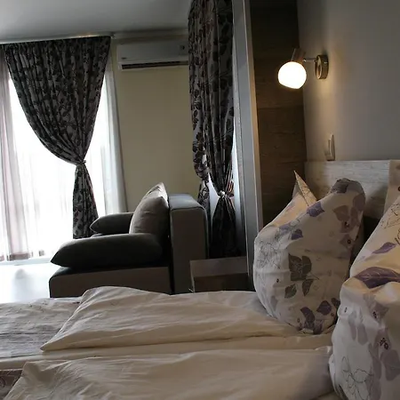 Apartmán Leon Rent Studio 8 *
